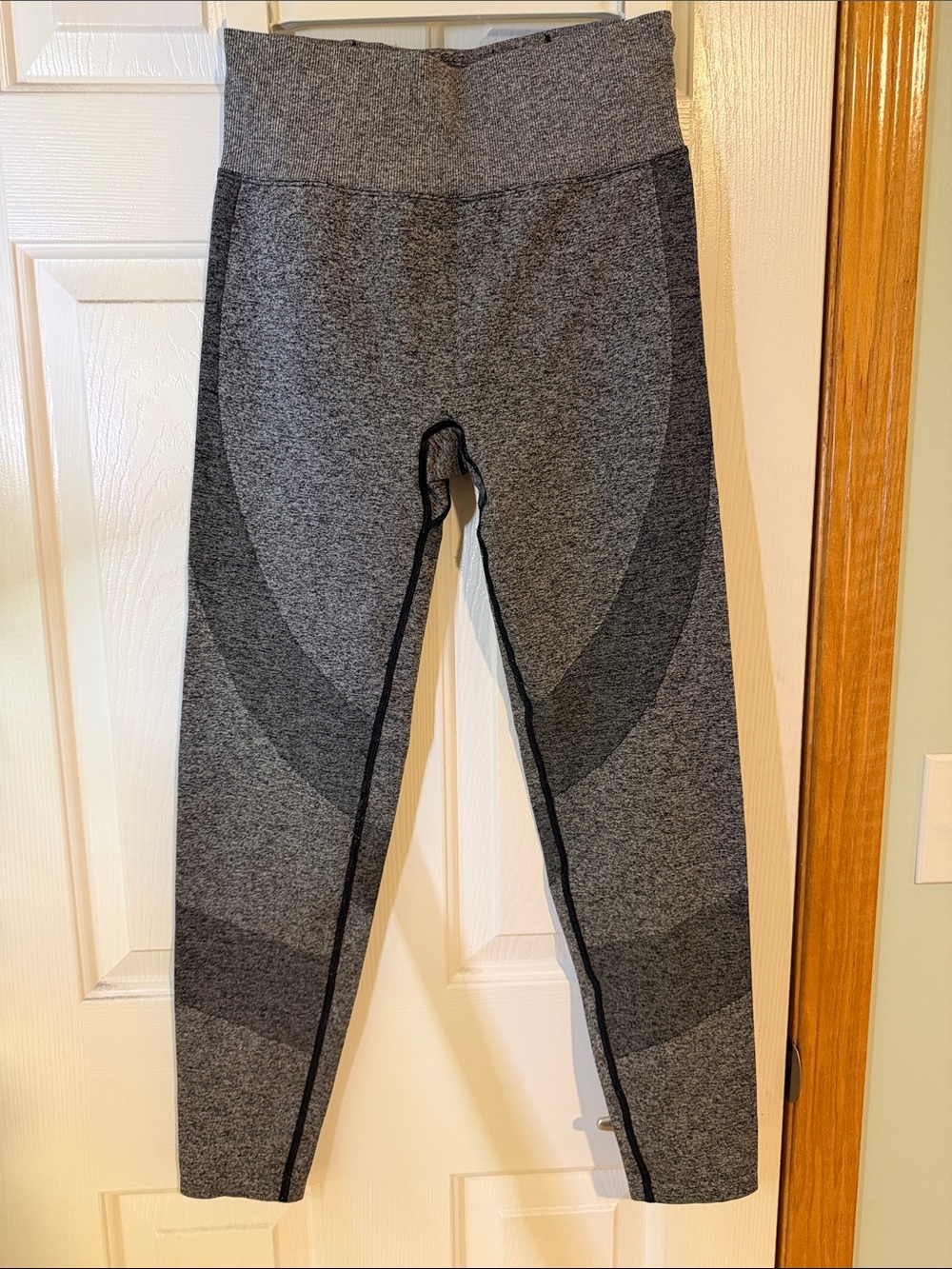 PINK Victoria's Secret Charcoal Gray Seamless Leggings